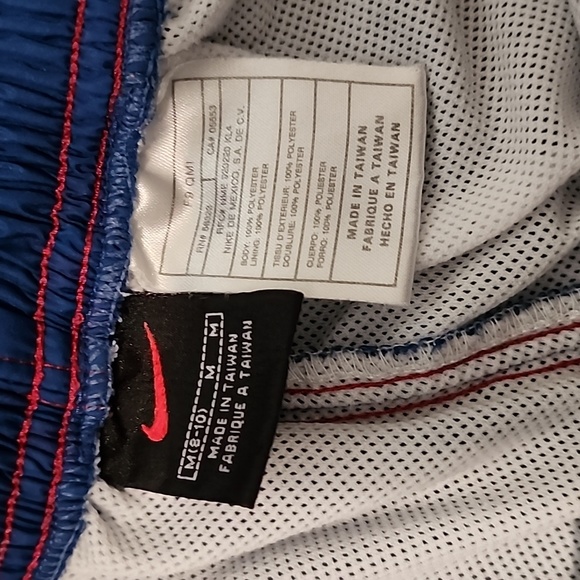 Nike soccer shorts - Picture 3 of 3